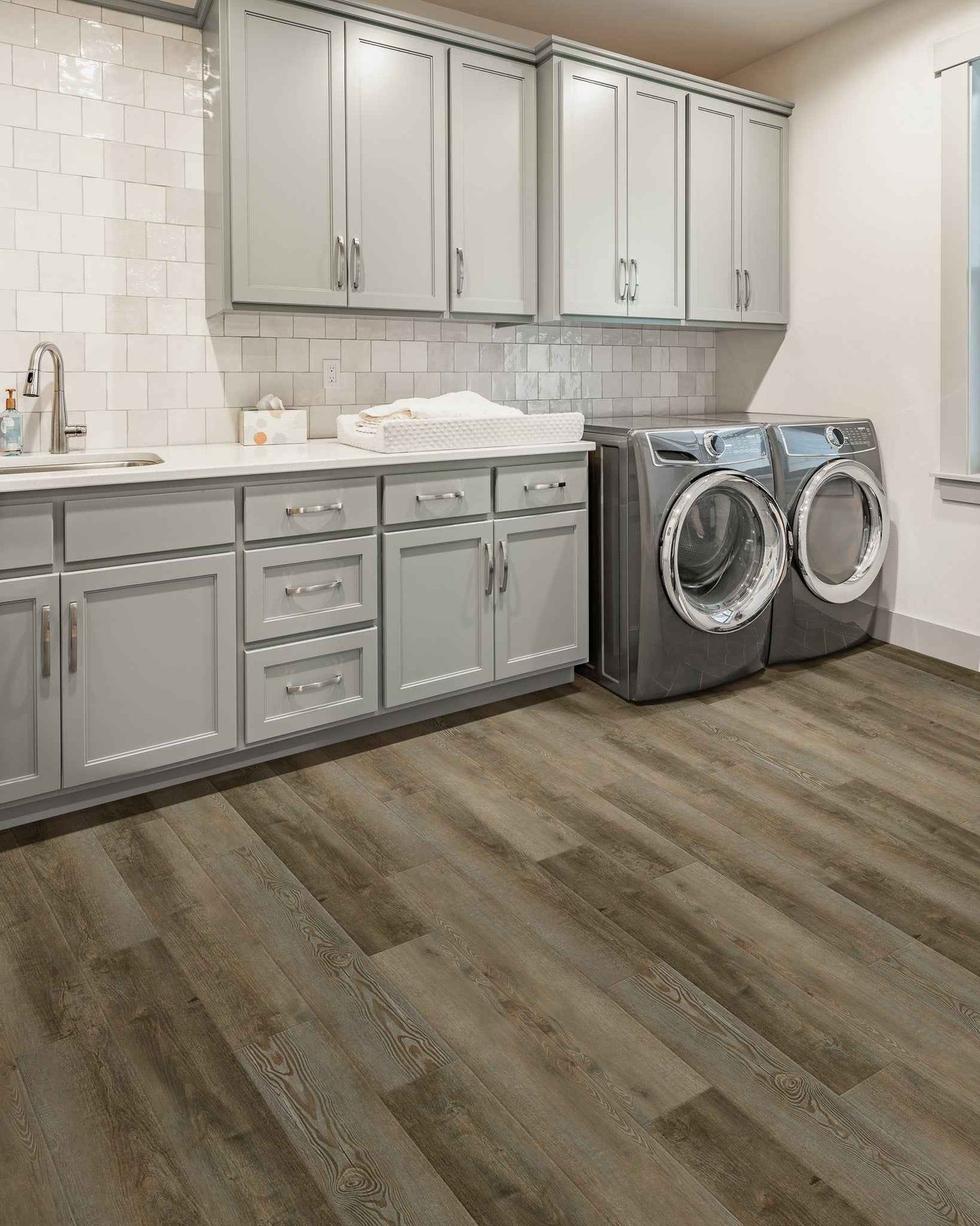 Titan Traditions Sienna Cypress 7"